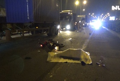 Chạy vào làn đường cấm, 2 người bị xe tải cán thương vong