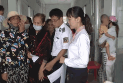 Bộ Tư lệnh Vùng Cảnh sát biển 4 chung tay vì sức khoẻ ngư dân