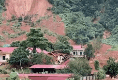 Kinh hoàng vụ sạt lở núi khiến 22 cán bộ, chiến sĩ sư đoàn 337 nghi bị vùi lấp