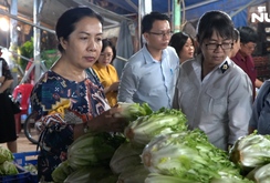 Nông sản phục vụ Tết dồi dào, giá ổn định