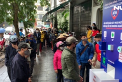 Báo Người Lao Động khai trương "ATM thực phẩm miễn phí" tại Hà Nội