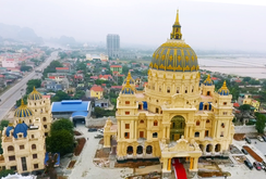 Lóa mắt những tòa lâu đài mạ vàng của đại gia tỉnh lẻ