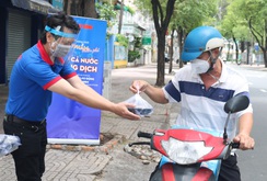 Báo Người Lao Động tiếp tục hành trình chia sẻ yêu thương