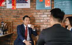 Hóa phong cách theo gu riêng tại: Tuxedo Bespoke Tailoring - Home Service