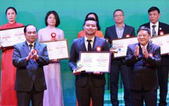 Bệnh viện Mắt Sài Gòn Đà Lạt đạt danh hiệu "Bệnh viện Xanh – Sạch và Dịch vụ y tế chất lượng cao"