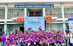 Nhóm Tim Tím mang nước sạch, khám bệnh cho 650 người ở Hà Giang