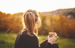 Sự thật phía sau một người đàn bà độc thân Sự thật phía sau một người đàn bà độc thân