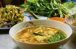 Bún cá Num-bo-chóc mê hoặc khách sành ăn Sài Gòn Bún cá Num-bo-chóc mê hoặc khách sành ăn Sài Gòn