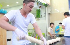 Quán mì kéo phong cách võ thuật Kungfu độc đáo ở TP HCM Quán mì kéo phong cách võ thuật Kungfu độc đáo ở TP HCM