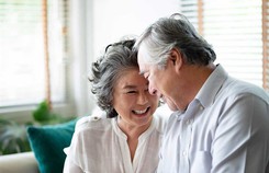 Mẹ hy sinh đủ rồi, mẹ có quyền lấy chồng chứ Mẹ hy sinh đủ rồi, mẹ có quyền lấy chồng chứ