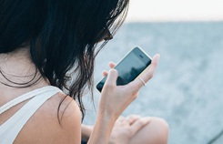 Phút dùng dằng của người thứ 3 Phút dùng dằng của người thứ 3