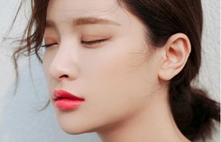 Để có đôi môi căng hồng, khỏe mạnh Để có đôi môi căng hồng, khỏe mạnh