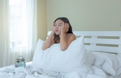 Chồng 'ki bo' trên giường Chồng 'ki bo' trên giường