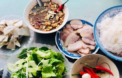Hương vị quê hương: Bún mắm... xuyên thế kỷ Hương vị quê hương: Bún mắm... xuyên thế kỷ
