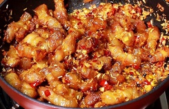 Luộc, kho mãi cũng nhàm, thịt ba chỉ nấu món gì ngon? Luộc, kho mãi cũng nhàm, thịt ba chỉ nấu món gì ngon?