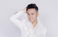 Ca sĩ Ngô Khải Anh chính thức trở lại sân khấu Ca sĩ Ngô Khải Anh chính thức trở lại sân khấu