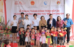Generali Việt Nam mang 'Bếp ấm cho em' đến trẻ em Điện Biên
