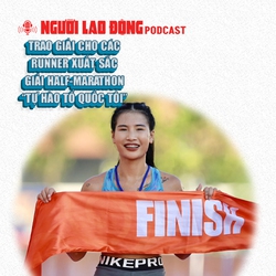 Trao giải cho các runner xuất sắc Giải half-marathon “Tự hào Tổ quốc tôi”