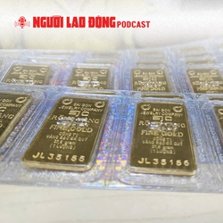 Giá vàng thế giới tăng mạnh, trong nước ổn định