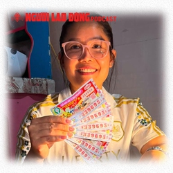 7 công nhân cùng trúng vé số giải độc đắc