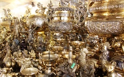 Làng lư đồng cổ nhất Sài Gòn tất bật sáng đêm làm hàng Tết