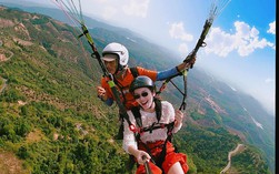 Bay dù lượn ngắm miền di sản Phong Nha - Kẻ Bàng