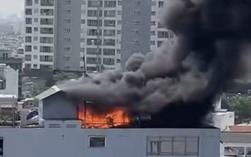 Cháy lớn nhà 5 tầng ở TP HCM