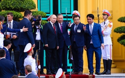 Hơn 20 giờ Tổng thống Putin ở Hà Nội