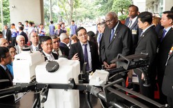 Chủ tịch Quốc hội Cuba ấn tượng với máy bay không người lái do sinh viên Việt Nam nghiên cứu
