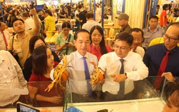 Khai mạc Lễ hội ẩm thực cua Cà Mau với 100 gian hàng đặc sản