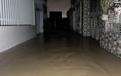 Nha Trang lũ chồng lũ, ngập nặng trong đêm