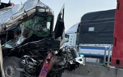 Tai nạn nghiêm trọng trên đường cao tốc Bùng - Vạn Ninh, 2 người chết, 3 người bị thương