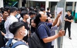 Thi tốt nghiệp THPT 2025: Khát vọng của những thí sinh lớn tuổi