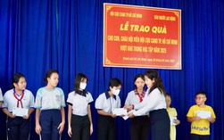 VIDEO: Tiếp sức mùa tựu trường cho con cháu Hội Cựu Công an nhân dân TP HCM