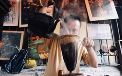 Tìm lại Sài Gòn xưa trong những quán cà phê hơn nửa thế kỷ