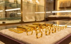 Bà chủ tiệm vàng ở Cà Mau trình báo bị mất trộm 