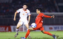 HLV Nepal bất ngờ vắng mặt ở trận thua 0-1 Việt Nam