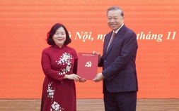 Bà Bùi Thị Minh Hoài giữ chức Bí thư Đảng ủy MTTQ, các đoàn thể Trung ương