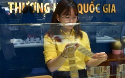 Tối 12-12, giá vàng tăng sốc, xuất hiện mốc dự báo mới