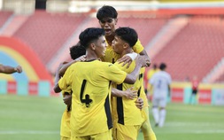 Thắng đậm Lào, U22 Malaysia đẩy U22 Việt Nam vào thế khó