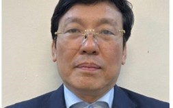 Nhận 500.000 USD 