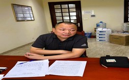 Bắt "ông trùm" đường dây buôn lậu giả mạo các nhãn hiệu nổi tiếng