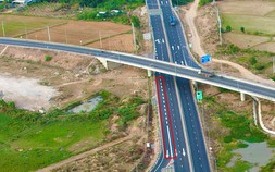 Sửa vạch kẻ bất cập khiến nhiều tài xế bị phạt trên tuyến cao tốc Vĩnh Hảo - Phan Thiết