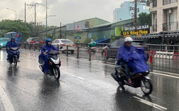 Chiều nay, TP HCM có thể có gió đến cấp 7