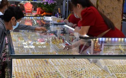 Giá vàng hôm nay, 12-7: Tăng rất mạnh