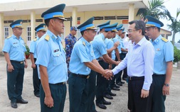 Hình ảnh lãnh đạo TP HCM thăm, tri ân các gia đình chính sách tại Đặc khu Côn Đảo