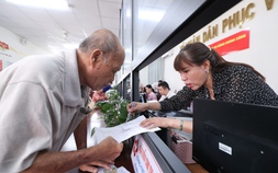 TP HCM: Chấn chỉnh tình trạng "cò làm giấy tờ" tại các Trung tâm Phục vụ hành chính công