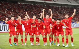 U23 Việt Nam 1-0 U23 Indonesia: Trận đấu liên tục gián đoạn vì va chạm đôi bên