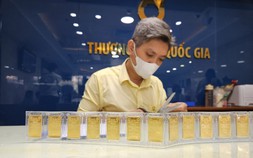 Giá vàng miếng SJC tăng liên tiếp, nên mua vào hay bán?
