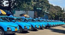 Một hãng taxi ở Lâm Đồng đặt mua và thuê thêm 2.500 ô tô điện VinFast